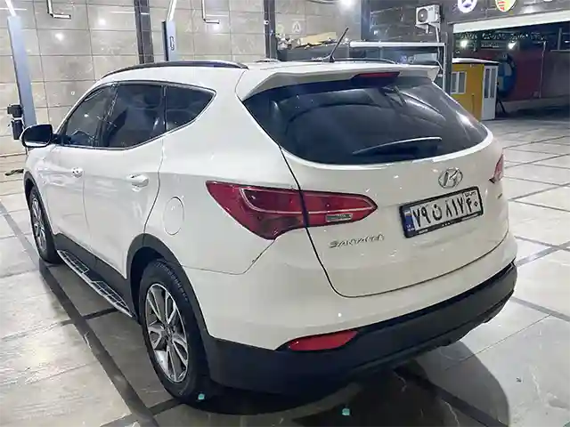 hyundai santafe rear