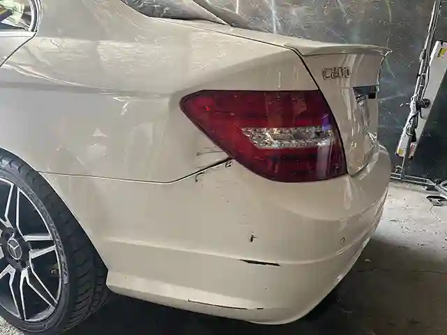 Benz C200 Dented